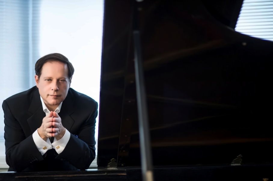 伯克利音乐学院教授Michael Lewin.jpg