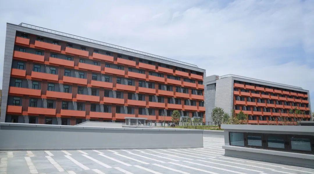 上海托马斯实验学校高中部.jpg