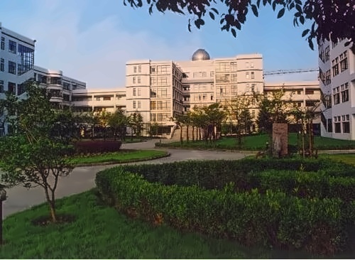 上海外国语大学出国留学