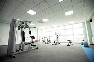美国(青岛)伍斯特学校健身房