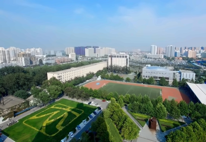 北服国际艺术高中校园环境