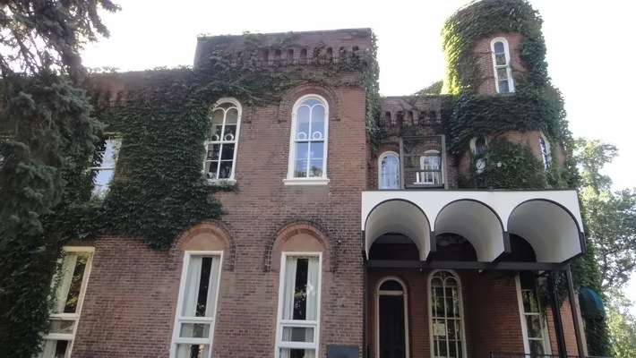 学校官方图片