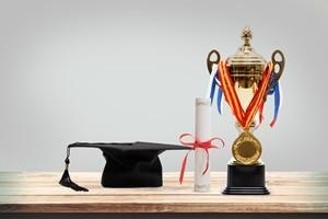 山东大学在职研究生学费
