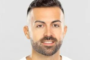 VICTOR LóPEZ体育老师