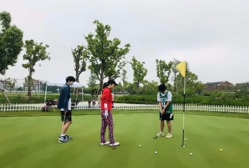 场地实操先小试一下身手.jpg