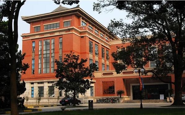 上海应用技术大学学士桥.jpg
