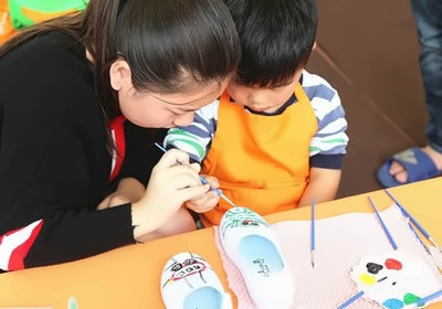 湖州帕丁顿双语学校“童”舟共济，齐心“鞋”力活动