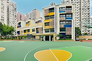 上海新虹桥中学操场
