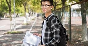 课堂采用讲练结合