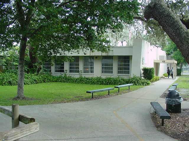 学校官方图片