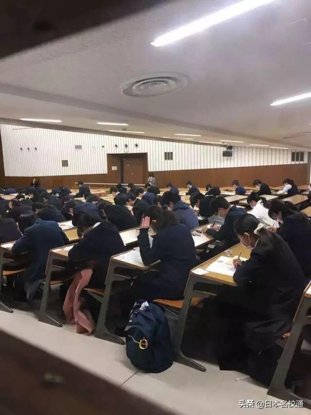 日本高中留学：恭喜濮同学被早稻田大学附属高中录取！撒花！