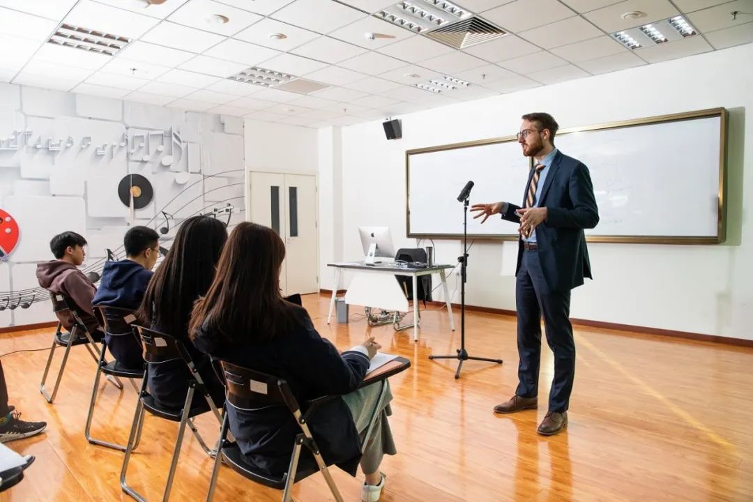 力迈中美国际学校