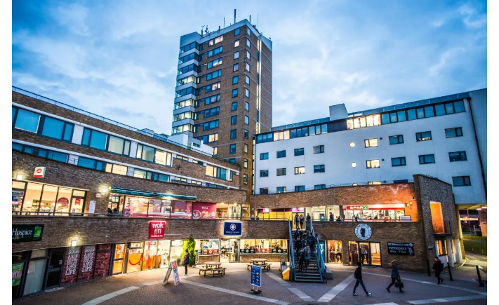 大连枫叶国际学校