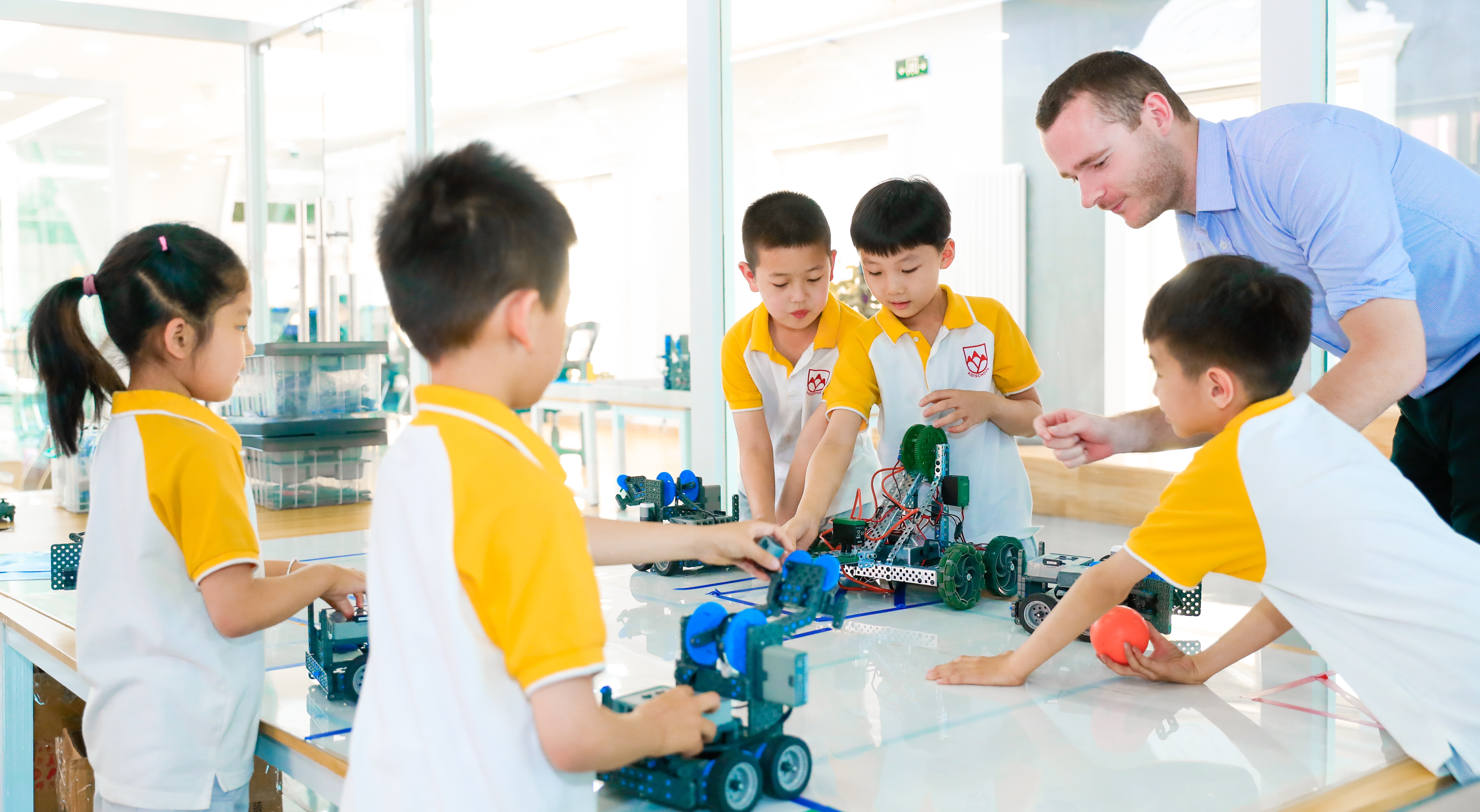 爱迪国际学校
