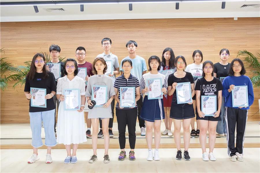 大连英领国际学校