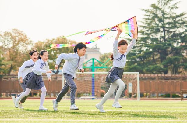 力迈中美国际学校学生
