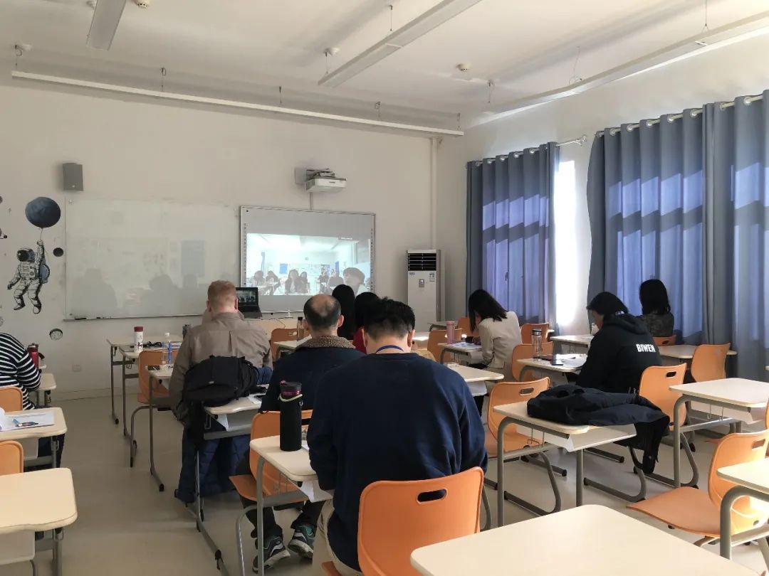 上海宏润博源学校教师培训.jpg
