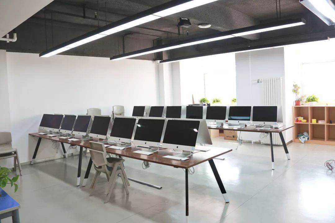 爱迪国际学校