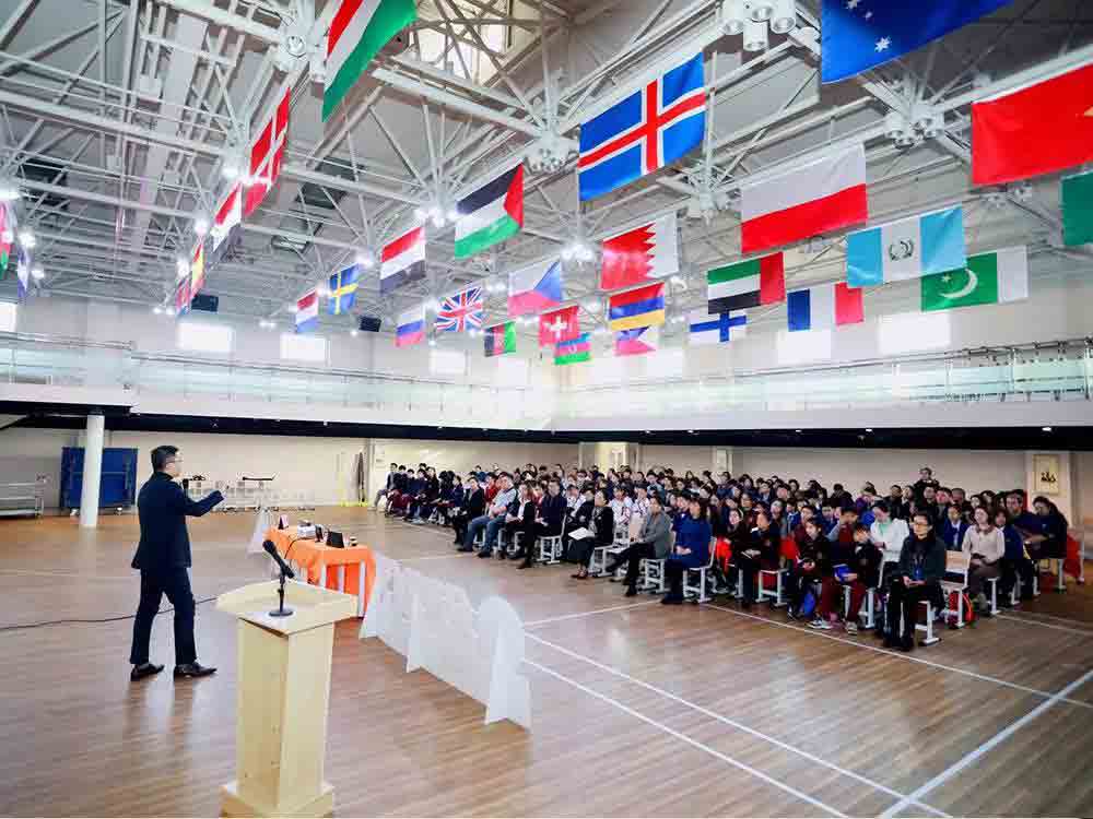 北京明诚外国语学校黄石学院