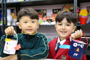 潍坊枫叶国际小学特色之文化引领<!-- <i class=