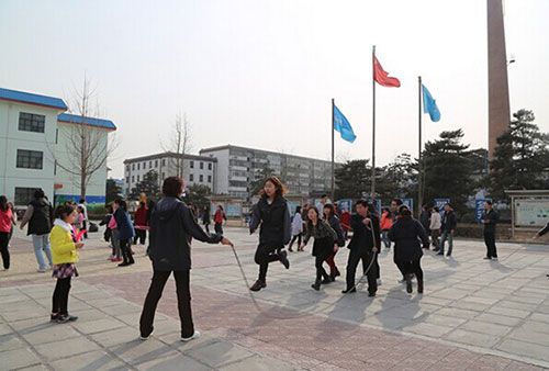 北大附属实验学校校园环境怎么样？<!-- <i class=