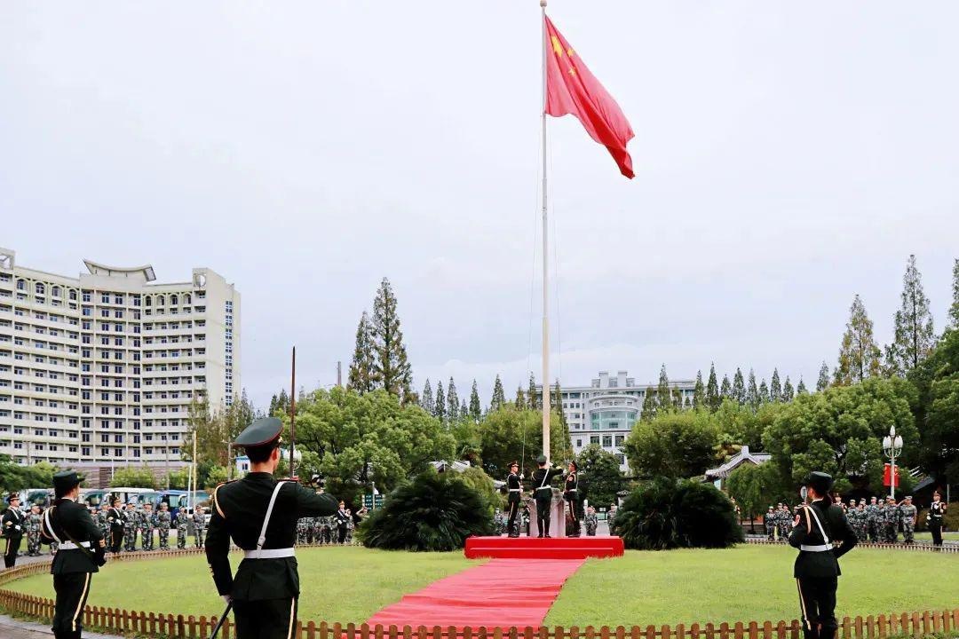 升旗仪式.jpg