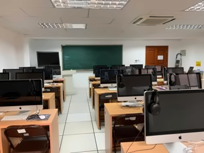 北京外国大学国际商学院法耀CHP升读班