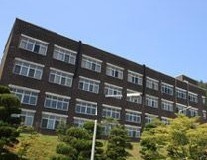 群长大学