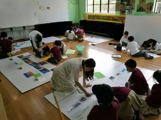 孩子们自己搜集资料.jpg