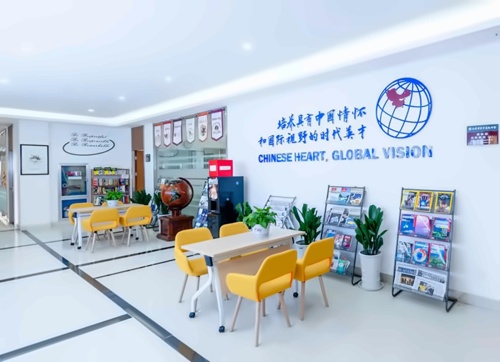 张家港梁丰高级中学国际学院大厅