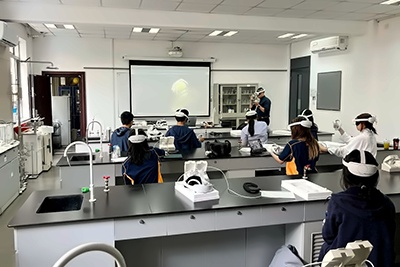 耀华古北Future Lab课堂.jpg