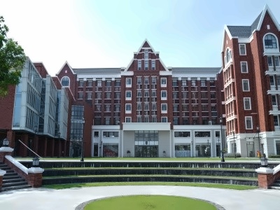 美伦国际教育教学楼