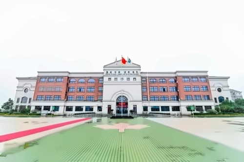 上海枫叶国际学校.jpg