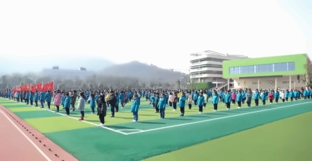 湖州帕丁顿开学典礼.jpg