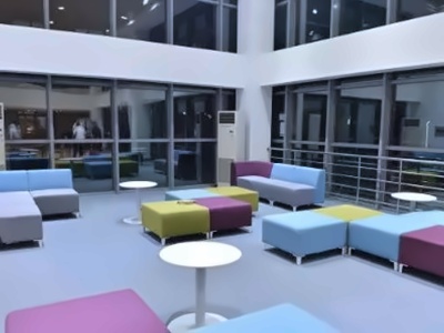 耀华国际学校临港校区校园一角