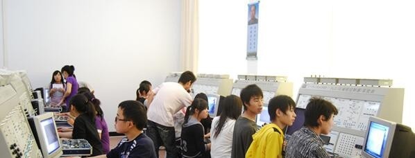 随州新潮职业技术学校