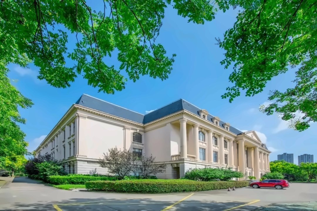 上海外国语大学