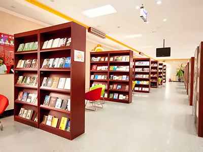 北京爱迪国际学校图书馆
