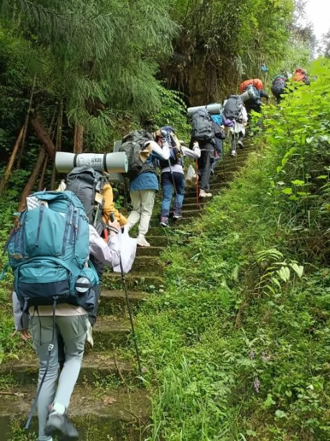 成都沃顿公学夏令营活动.jpg