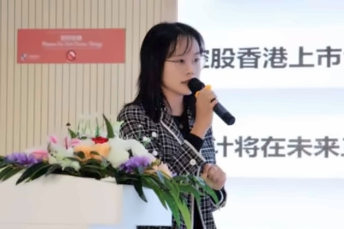 中育贝拉国际高中
