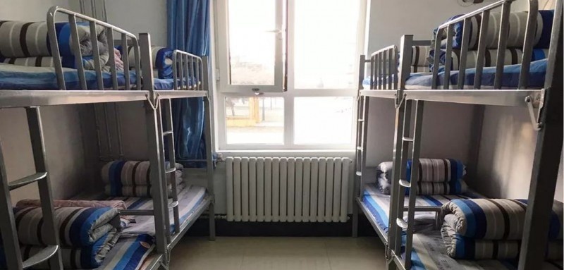 石家庄纺织技工学校