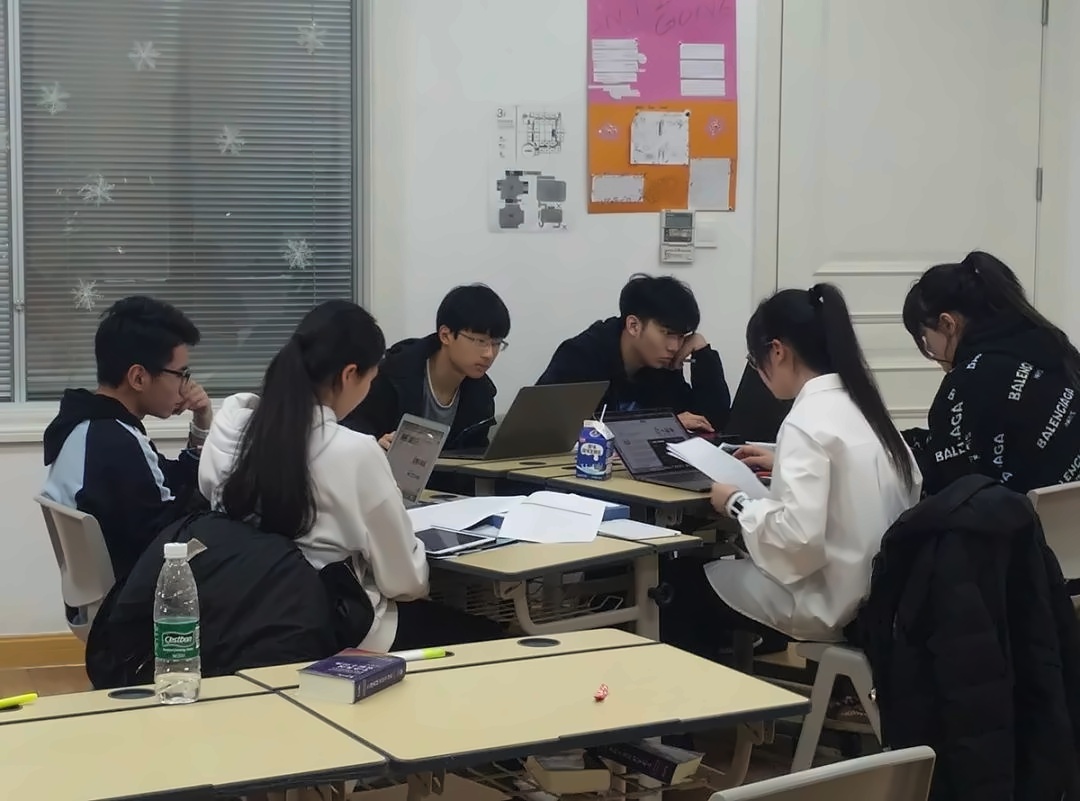 上师大附二外国际部模拟联合国培训.jpg
