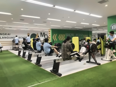武汉经开外国语学校高中国际部健身房