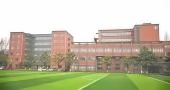 移植新加坡中学课程及教学体系