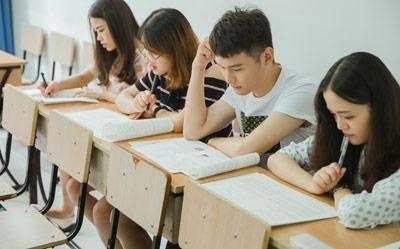 阶段测试，定期调整