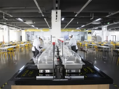 济南天山实验学校食堂
