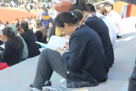啦啦隊.jpg