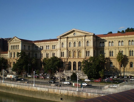 德乌斯托大学