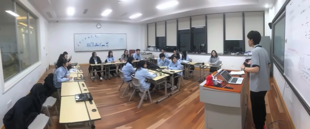 学生会第三次全体会议.jpg