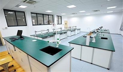 张家港新加坡外国语学校